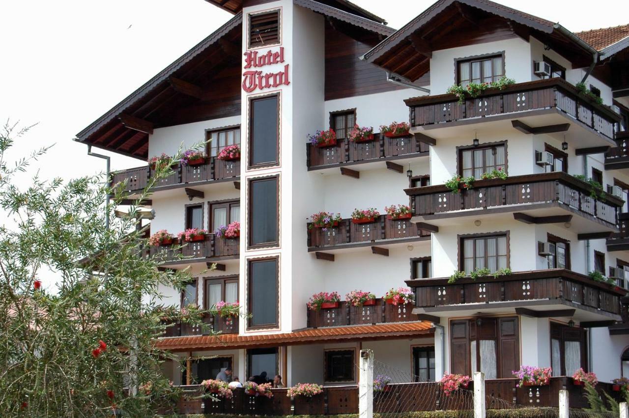 Hotel Tirol Treze Tílias Zewnętrze zdjęcie